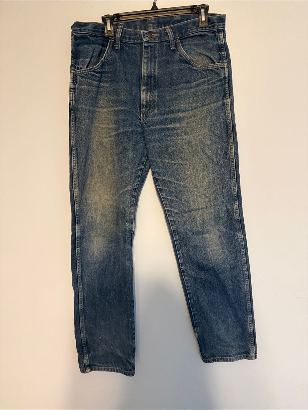 Rustler Men's Straight Fit Washed Blue Jeans